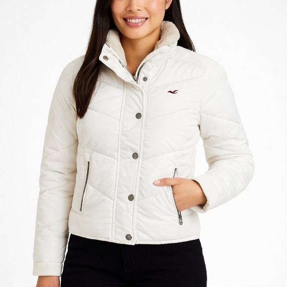 Hollister Jackets & Blazers - Vintage Hollister White Puffer Jacket Faux Fur Fleece Lined Y2K Women’s L